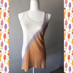 Sleeveless tunic top